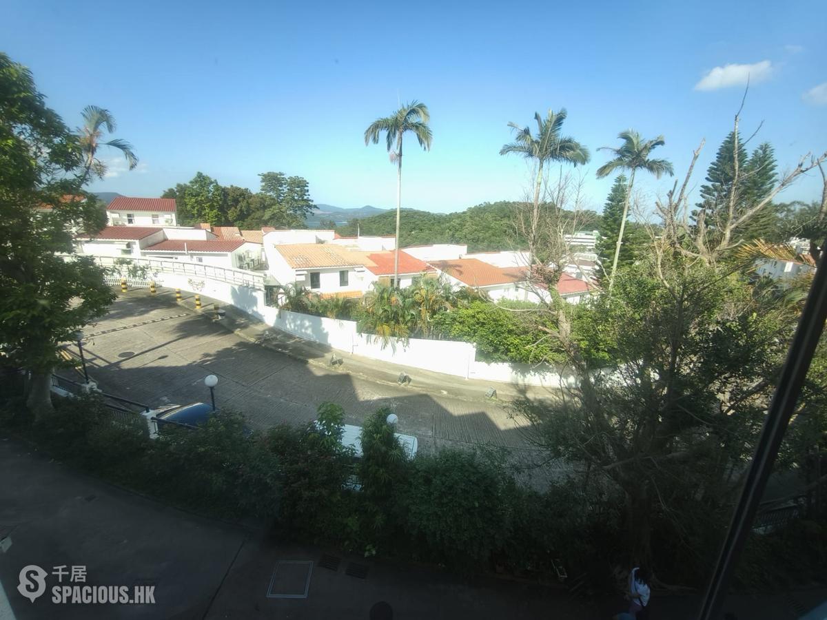 Clear Water Bay - Las Pinadas 01