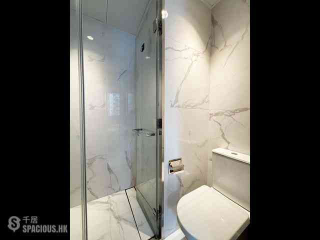 Sai Ying Pun - The Queens 10