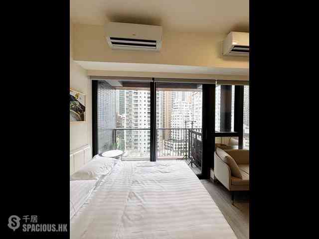 Sai Ying Pun - The Queens 04