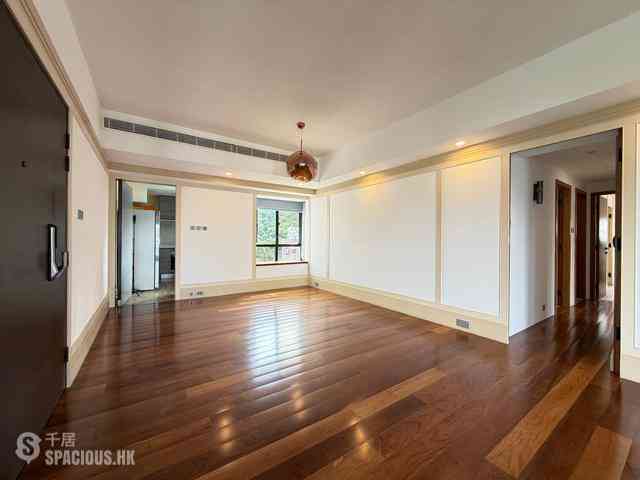 Mid Levels East - Bowen Place 04