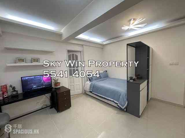 Tsim Sha Tsui - Brilliant Court 18