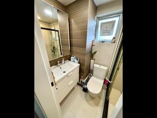 Sai Wan Ho - Lei King Wan Sites B Block 8 Yat Wah Mansion 06