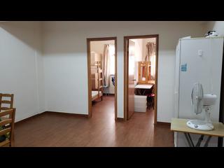 Shek Tong Tsui - Des Voeux Road West Building 03