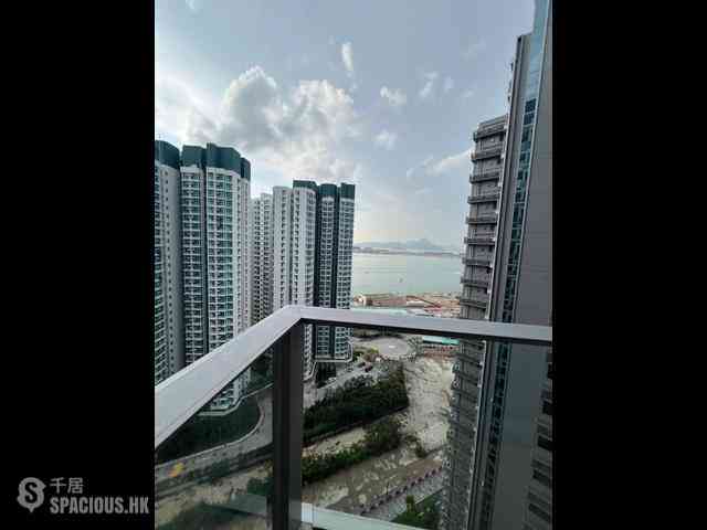 Tung Chung - Century Link Phase 1 Tower 6A 02