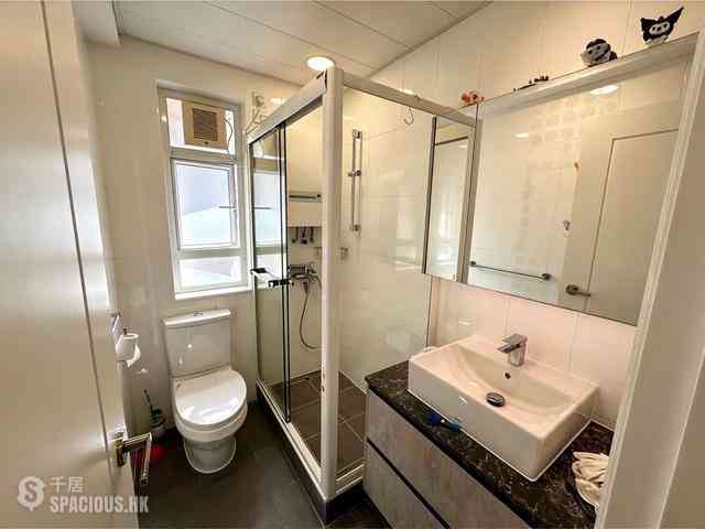 Pok Fu Lam - Baguio Villa Block 36 08
