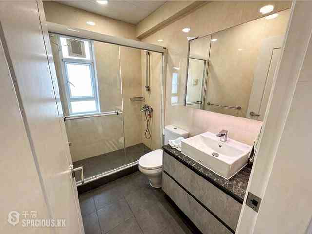 Pok Fu Lam - Baguio Villa Block 36 10