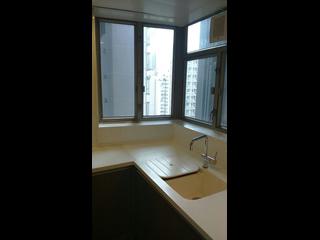 Sai Ying Pun - Island Crest Block 1 04