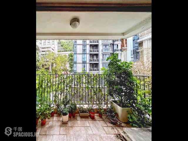 Wan Chai - Phoenix Court Block 2 03
