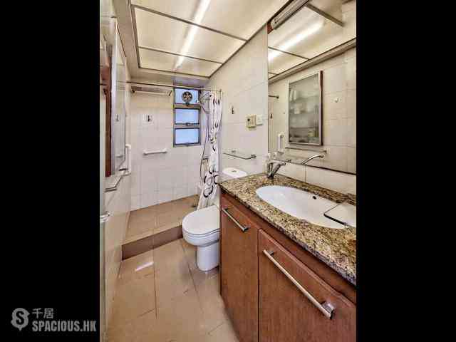 Wan Chai - Phoenix Court Block 2 08