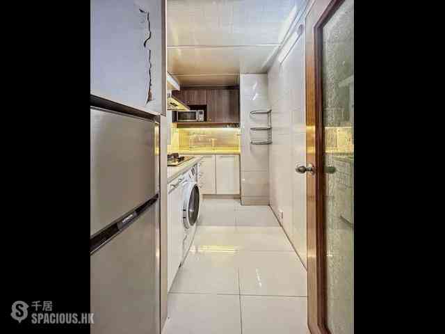 Wan Chai - Phoenix Court Block 2 09