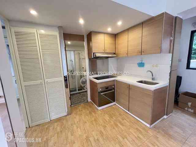 Happy Valley - Garwin Court 03