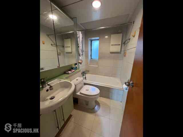Tung Chung - Coastal Skyline Phase 1 Block 6 04