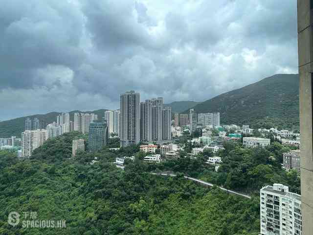 Happy Valley - Broadwood Park 02
