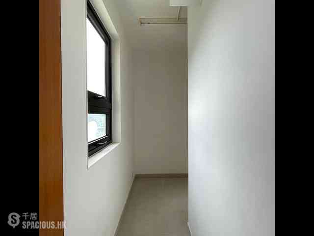 Happy Valley - Broadwood Park 09