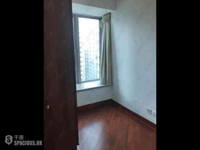 Wan Chai - The Avenue Phase 1 Block 5 08