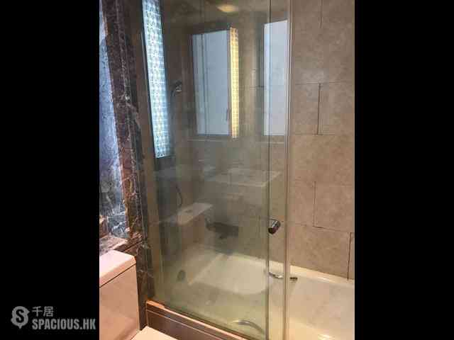 Wan Chai - The Avenue Phase 1 Block 5 09
