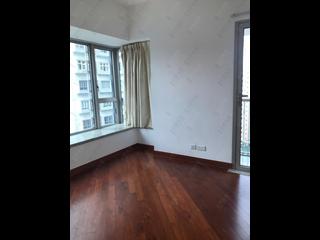 Wan Chai - The Avenue Phase 1 Block 5 12