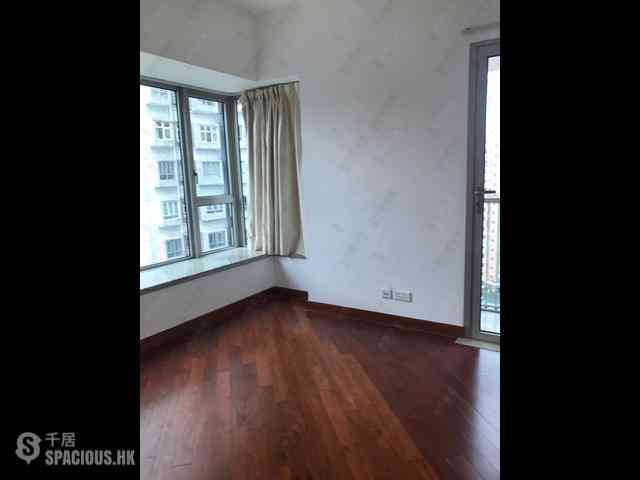 Wan Chai - The Avenue Phase 1 Block 5 12