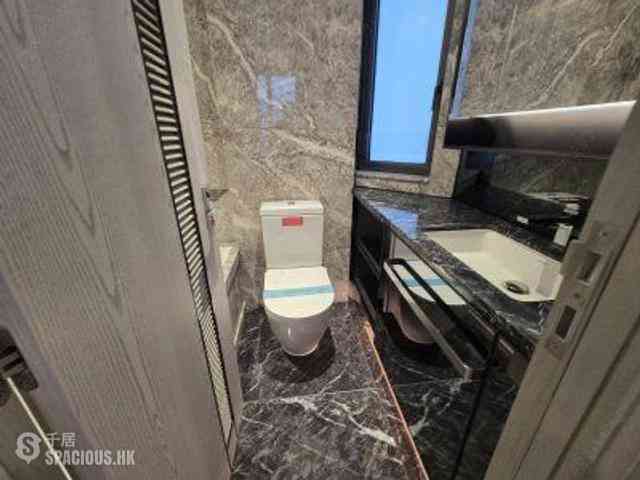 Wong Chuk Hang - The Southside Phase 3C Blue Coast II Tower 5 04