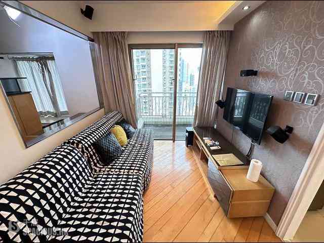 Wan Chai - The Zenith 02