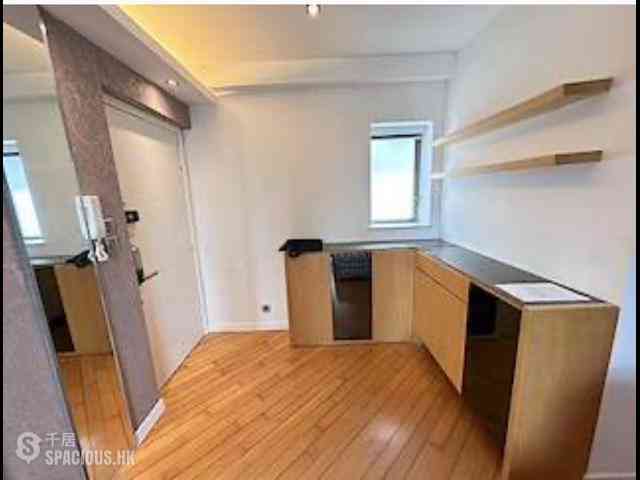 Wan Chai - The Zenith 04