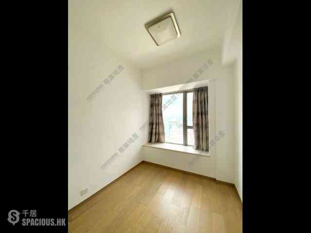 Sai Ying Pun - The Summa 06