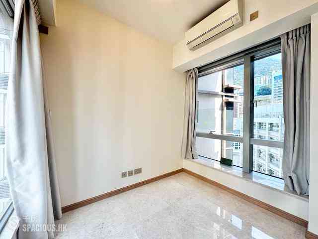 Sai Ying Pun - 63, Pokfulam 04
