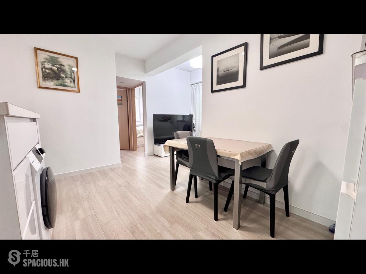 Sai Ying Pun - Tong Nam Mansion 01