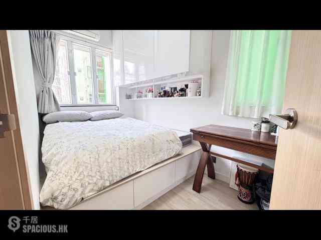 Sai Ying Pun - Tong Nam Mansion 03
