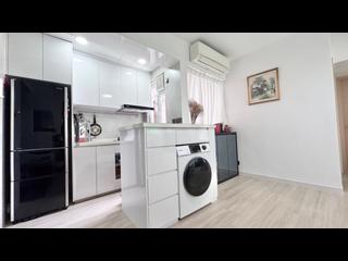 Sai Ying Pun - Tong Nam Mansion 04