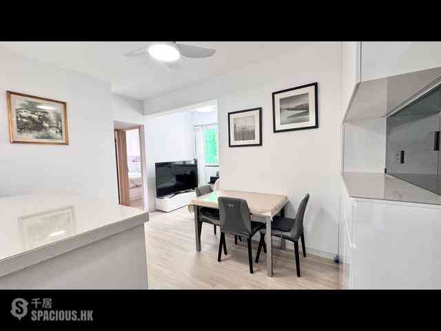 Sai Ying Pun - Tong Nam Mansion 05