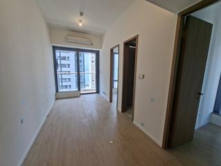 Sai Ying Pun - Des Voeux W Residence 02