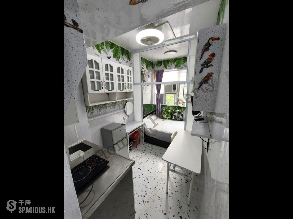 Wan Chai - Hip Sang Building 01