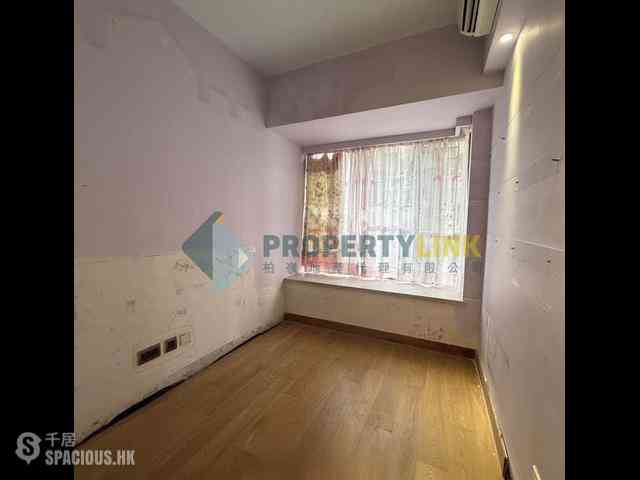 Sai Ying Pun - The Nova 07