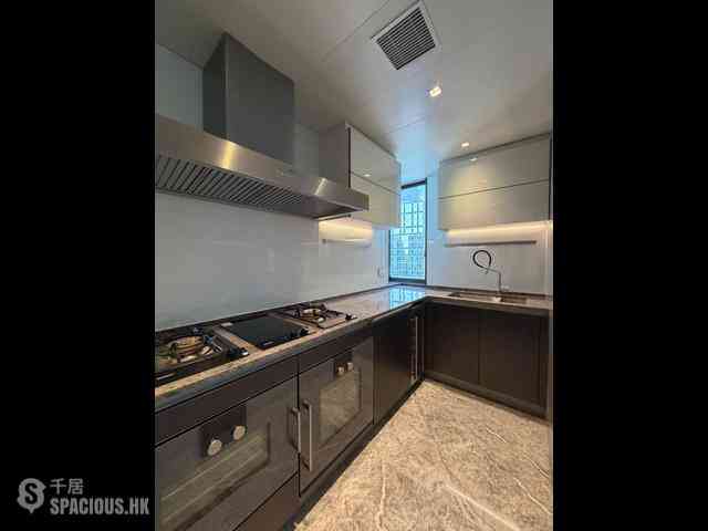 Wong Chuk Hang - The Southside Phase 3B Blue Coast Tower 1B 08