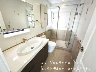 Clear Water Bay - Silver Fountain Terrace 07