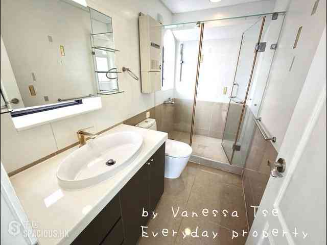 Clear Water Bay - Silver Fountain Terrace 07