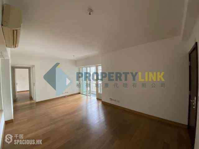 Soho - Centrestage 01