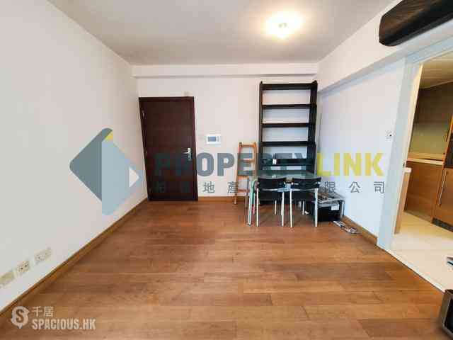 Soho - Centrestage 02