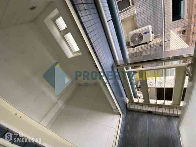 Soho - Centrestage 08