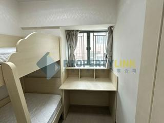 Sheung Wan - Queen's Terrace 05