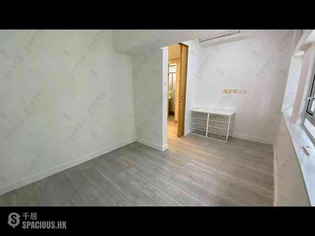 Mid Levels Central - Robinson Crest 05