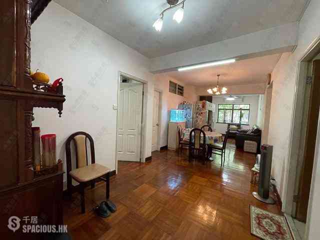 Mid Levels West - Hing Wah Mansion Block B 02