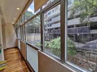 Mid Levels Central - Mountain View Court 02