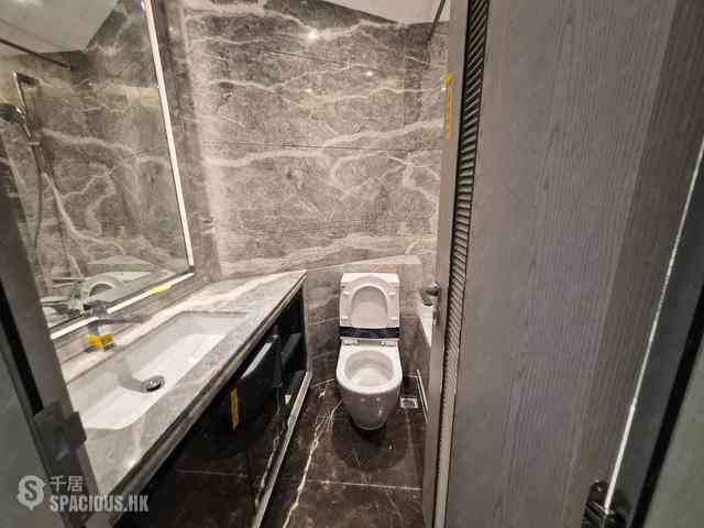 Wong Chuk Hang - The Southside Phase 3B Blue Coast Tower 2A 08