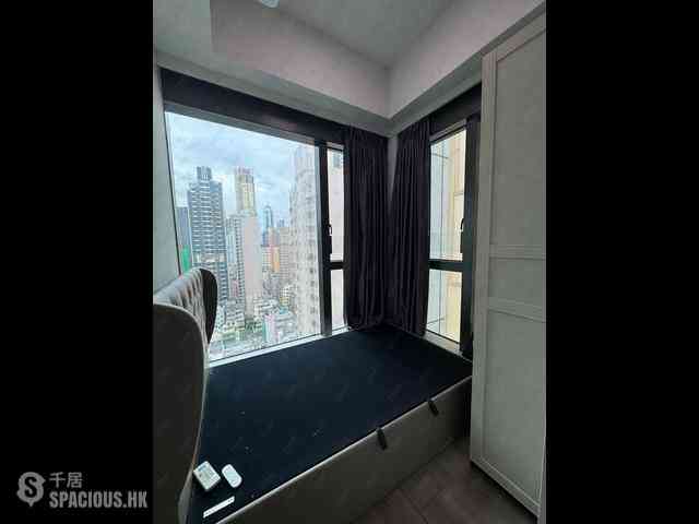 Sai Ying Pun - Two・Artlane 08