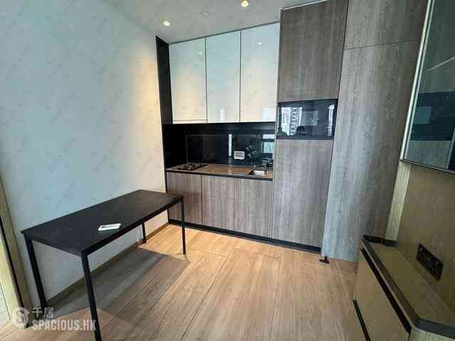 Sai Ying Pun - Two・Artlane 11