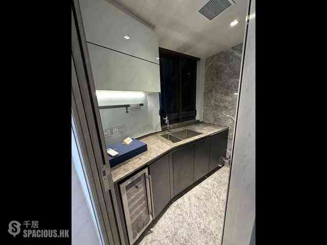 Wong Chuk Hang - The Southside Phase 3B Blue Coast Tower 2A 08