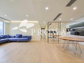 Wan Chai - Convention Plaza Apartments 04