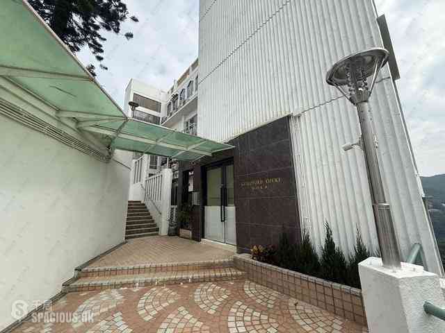 山頂 - Guildford Court 01